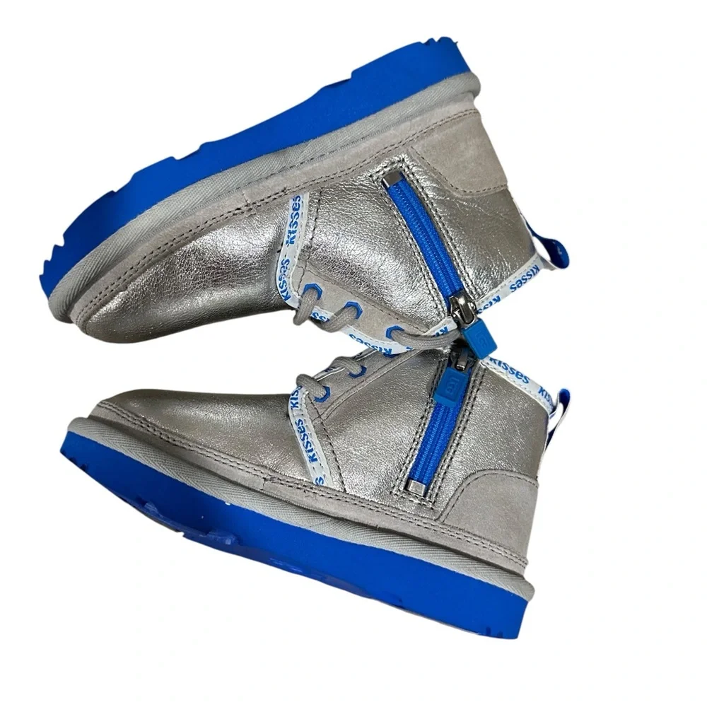 RARE UGG X HERSHEY KISSES NEUMEL II Silver Metallic Boots, Child Size 10. NEW!